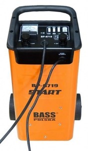 Prostownik z rozruchem 240A 12V/24V 