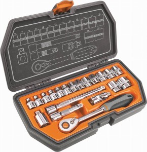 ZESTAW KLUCZY NASADOWYCH NEO TOOLS 08-610 