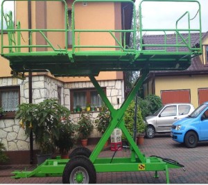 PLATFORMA SADOWNICZA DO ZBIORU OWOCÓW WT43/24/1
