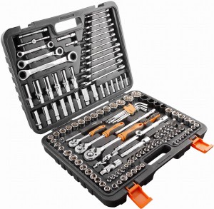 ZESTAW KLUCZY NASADOWYCH NEO TOOLS 08-668